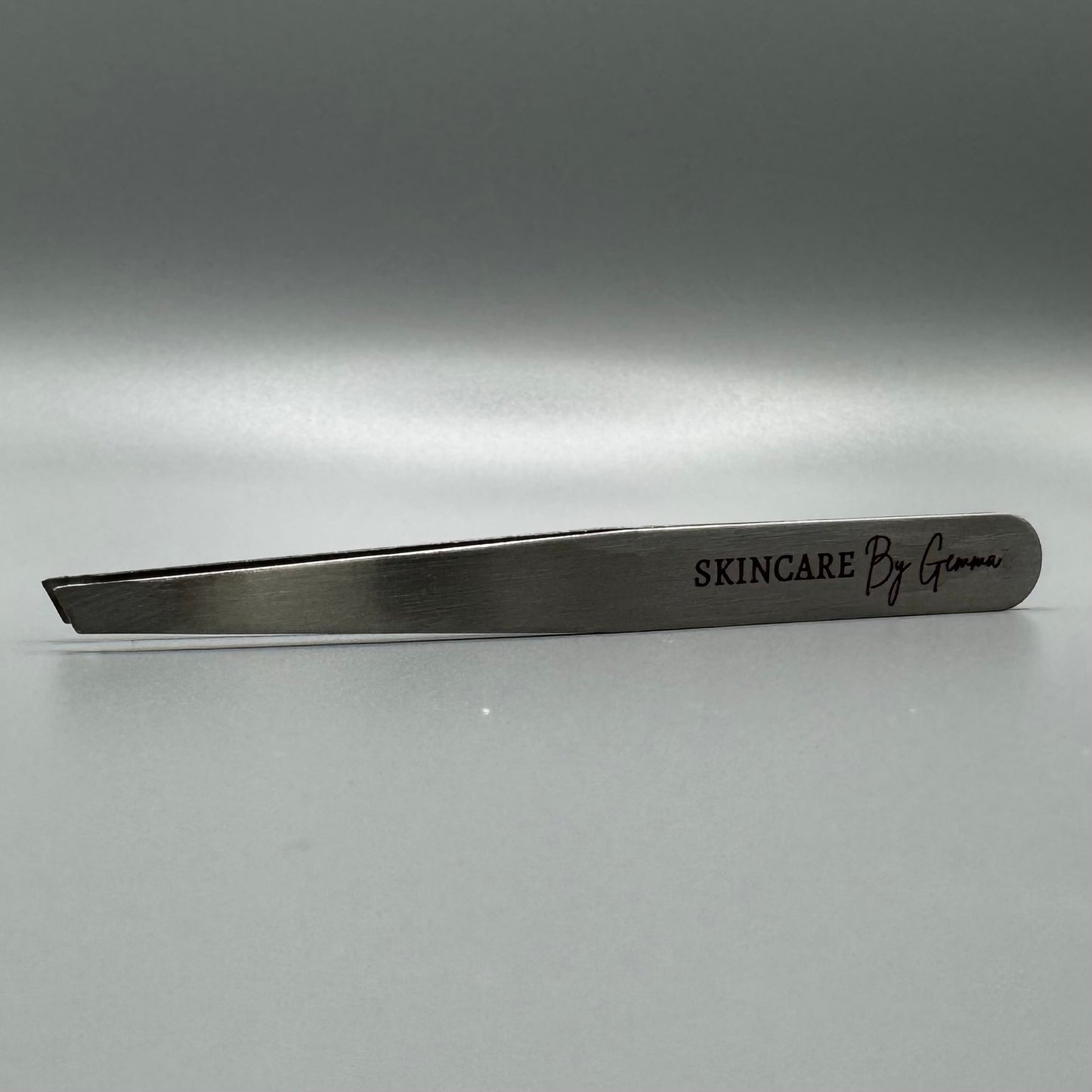Tweezers